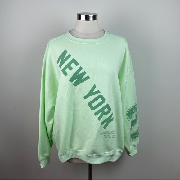 Vinyl Icons Tops - Vinyl Icons Lime Green New York Sweatshirt Women Large Comfort Soft New With Tag
